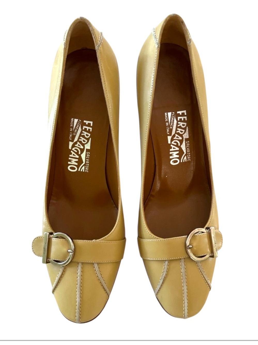 Salvatore Ferragamo Kitten Heels Green Size 8.5 B